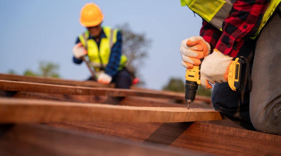 Professional residential roofers in Mutual, OK